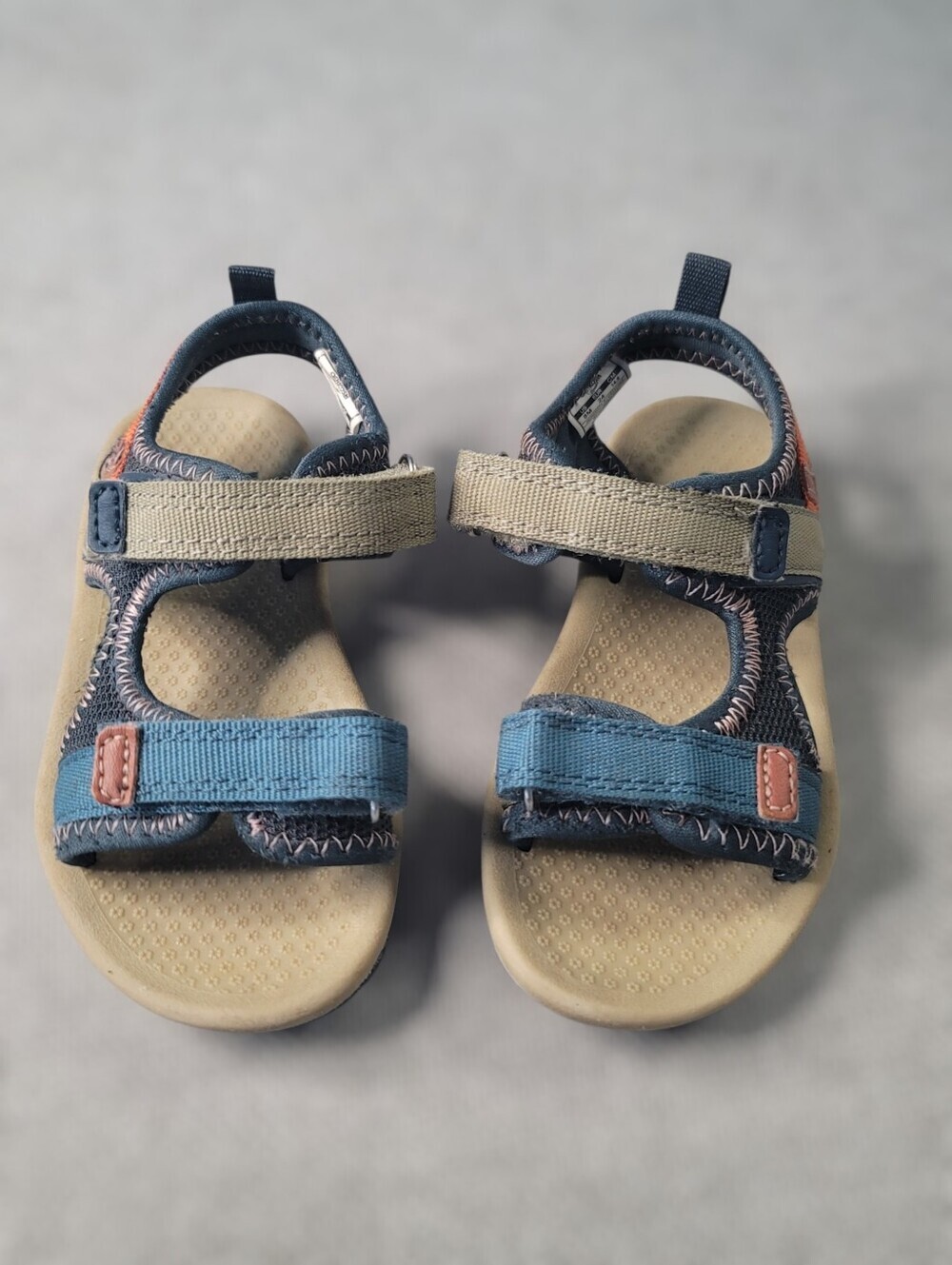 OshKosh B'Gosh Toddler Boy's Size 8 Machine Washable Hook and Loop Sandal